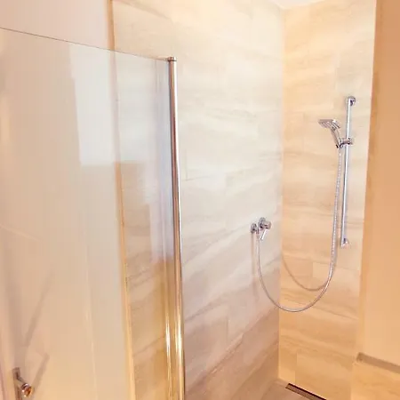 Loft Am Mit Privatem Badestrand Und Klimaanlage